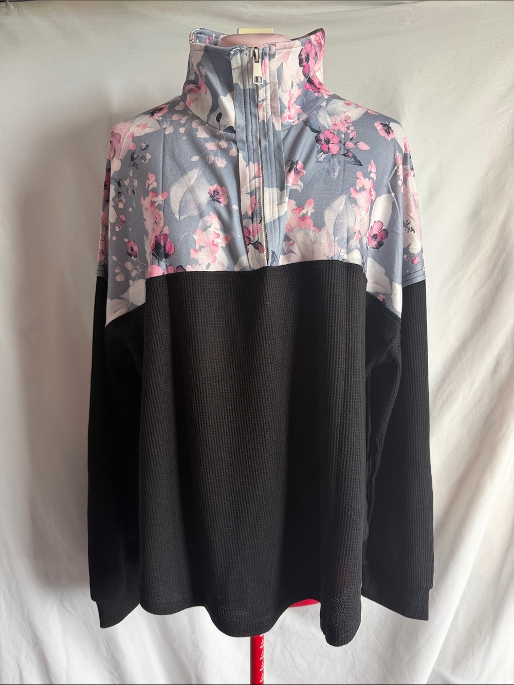 Floral-Accent Black Waffle Half-Zip Hoodie